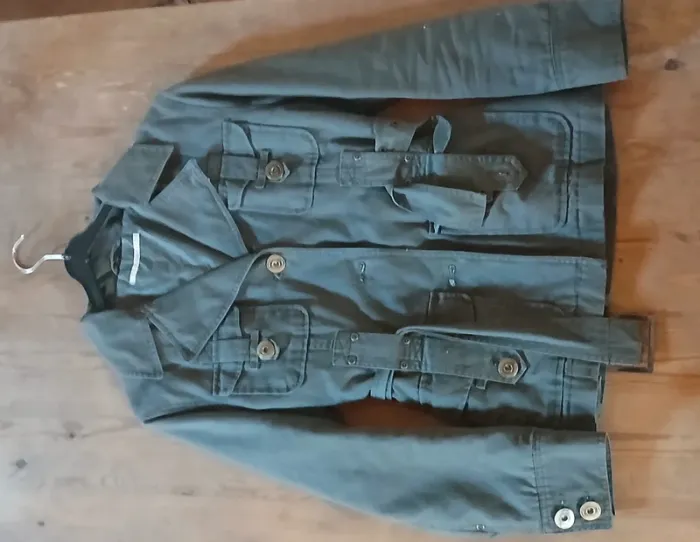 Veste grise et kaki - photo numéro 5