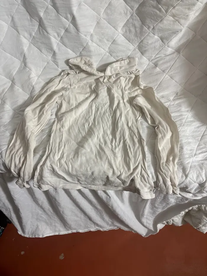 Sous pull taille 23mois marque obaibi