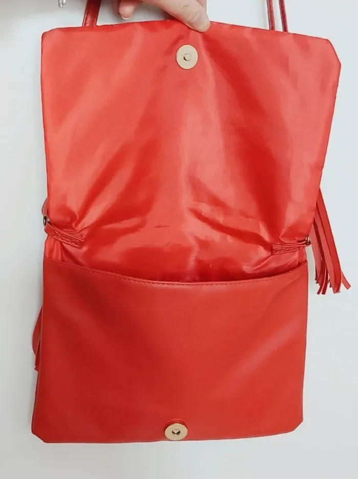 Pochette bandoulière corail pompon effet cuir vintage - photo numéro 3