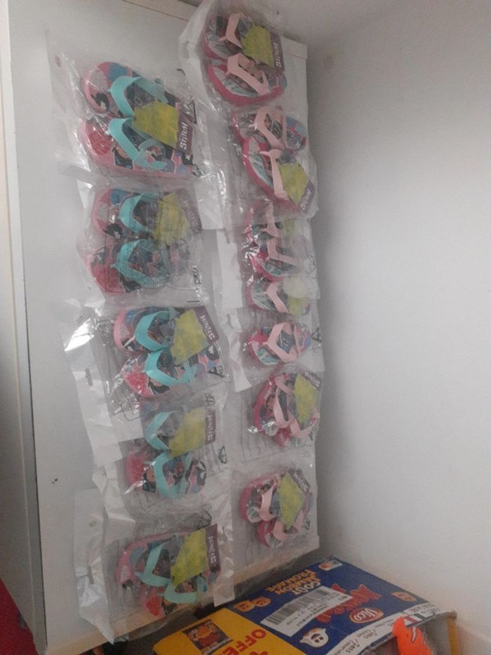 Lot de 7 paires de tongs stitch