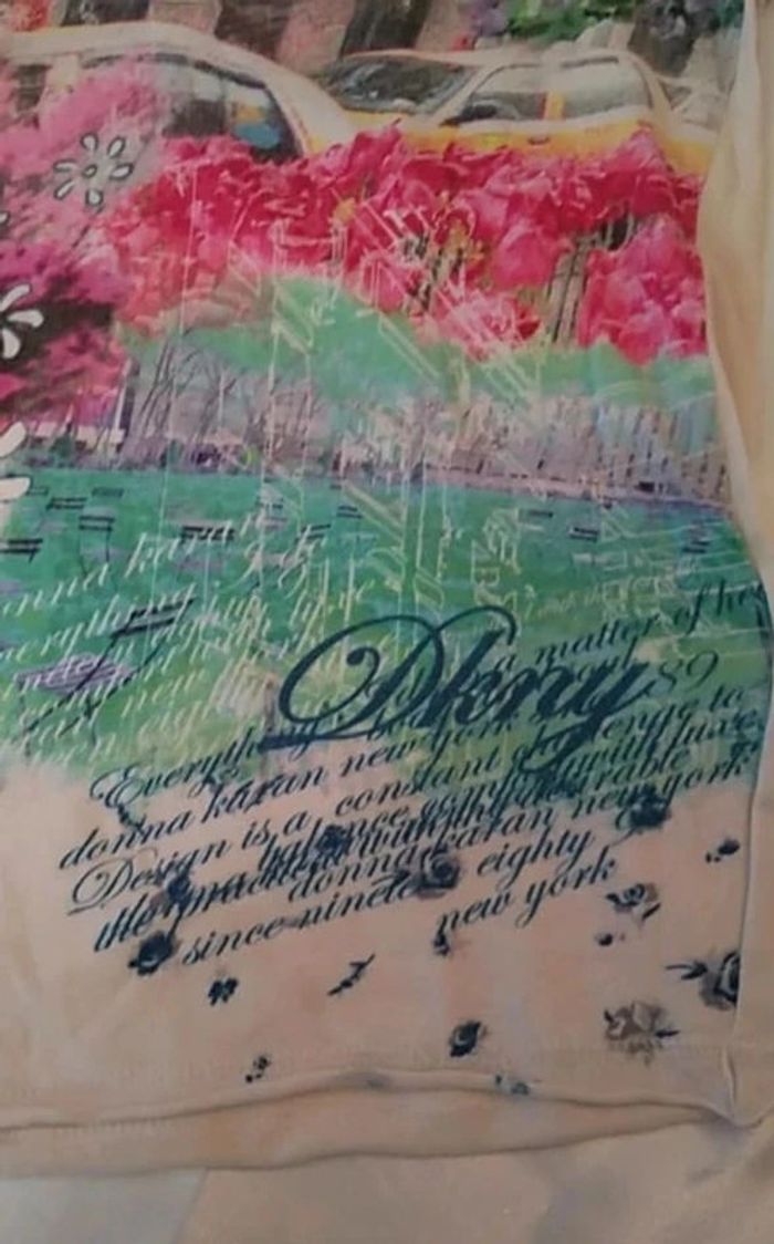 Tee-shirt de la marque DKNY - photo numéro 2