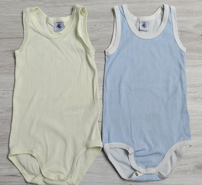 Lot de 4 bodies été 24 mois petit bateau tbe - photo numéro 4