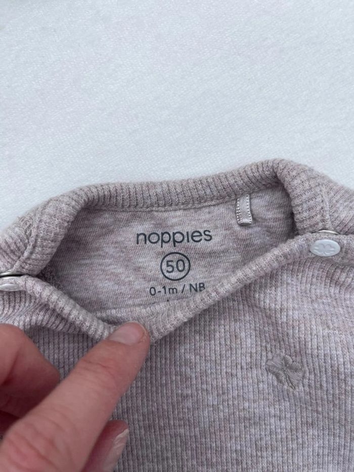 T-shirt Noppies bébé unisexe côtelé taille 50 cm comme neuf - photo numéro 2