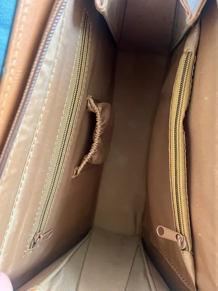 Sac David Jones vintage noir & marron clair – Élégant, rigide & intemporel | Style Y2K chic - photo numéro 4