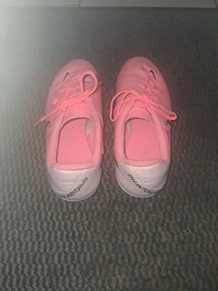 Crampons Nike 38.5 - photo numéro 4