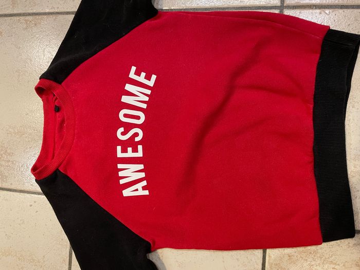 Sweat taille 122cm - photo numéro 2