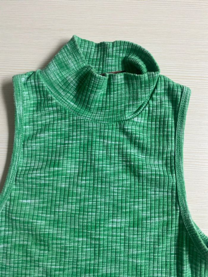 Haut vert - photo numéro 2
