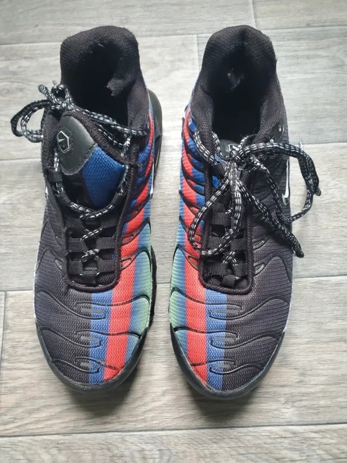 Baskets taille 40 bon état Nike - photo numéro 2