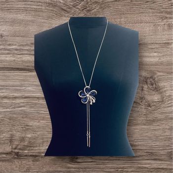 Collier forme fleurs avec pierre bleu et strass style cravate vintage 🍭🍭