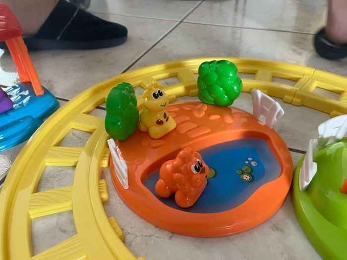 ⚘️⚘️🤩😍Circuit Train bébé ⚘️😍🤩(etat neuf) - photo numéro 6