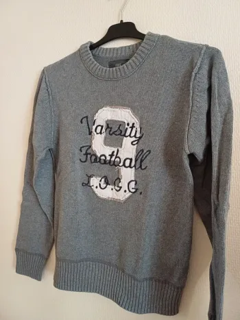 Pull enfant 12 ans
