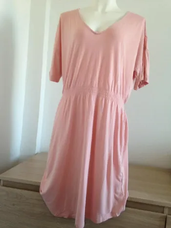 Robe fluide col V manches courtes 38 H&M