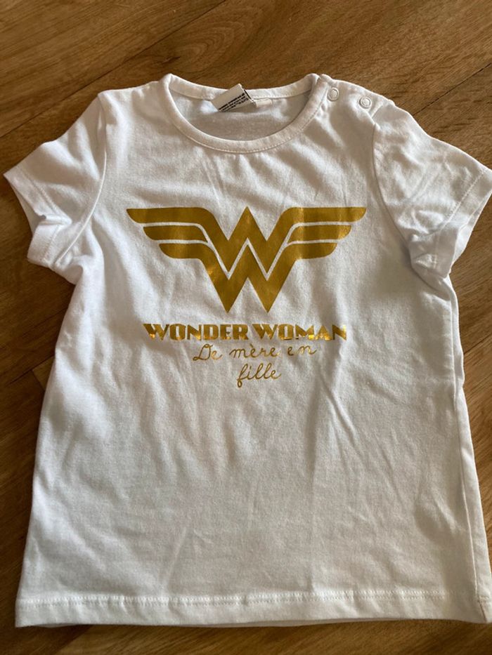 T-shirt wonderwoman - 98 cm