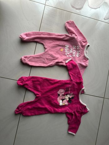 Lot de 2 pyjamas hiver en 6 mois