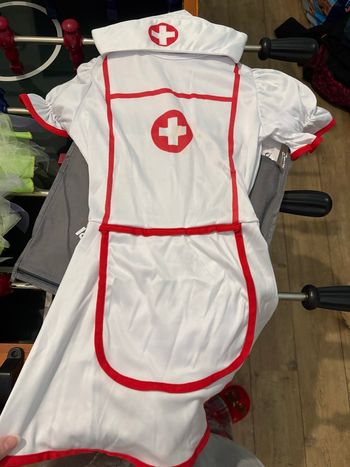 Déguisement infirmière 5-6 ans 