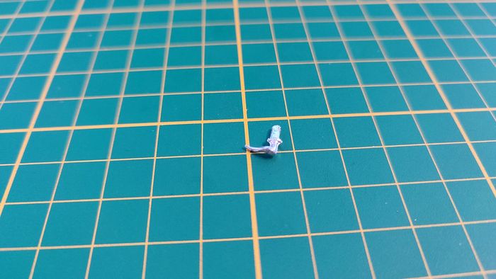 Poignée porte arrière gauche pièce détachée miniature 1/18 Citroën traction 15cv 1952 Maisto #B36