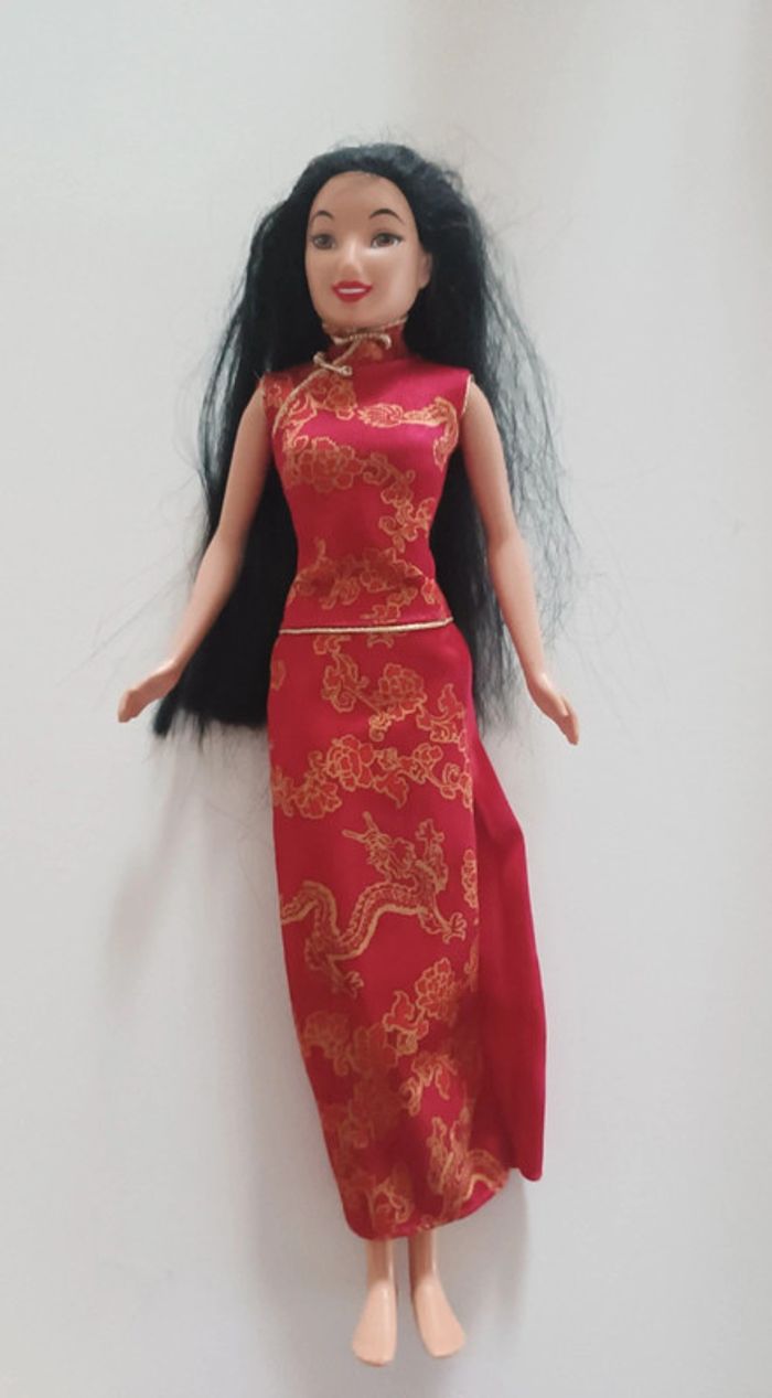 Barbie vintage Mulan Disney 1993