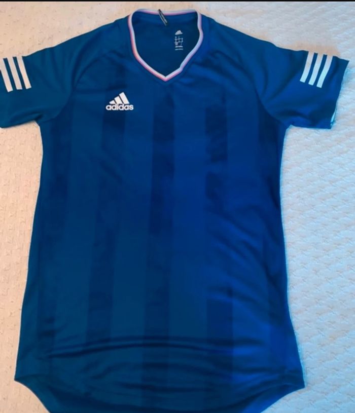 T-shirt Adidas taille S
