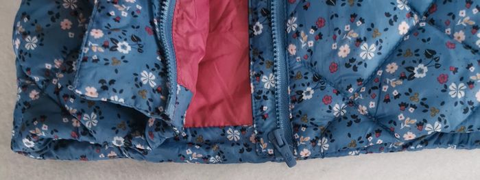 Doudoune fleurie 👣 obaïbi,matelassée, légère, 6mois - photo numéro 5