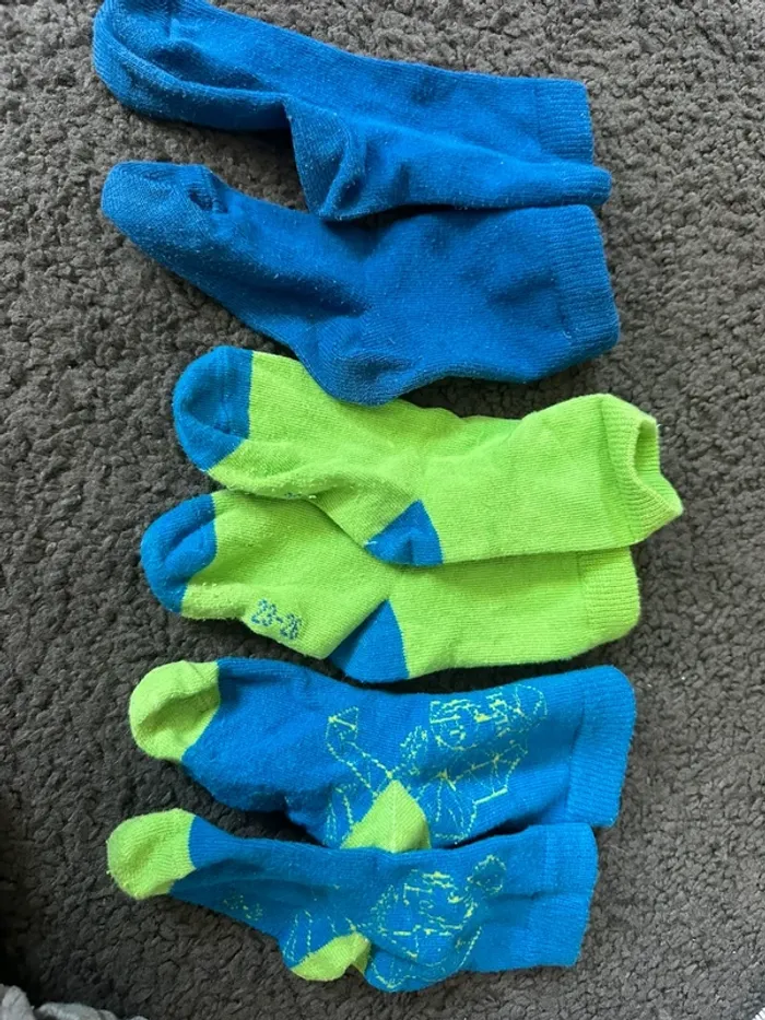 Lot chaussettes bébé 23/26