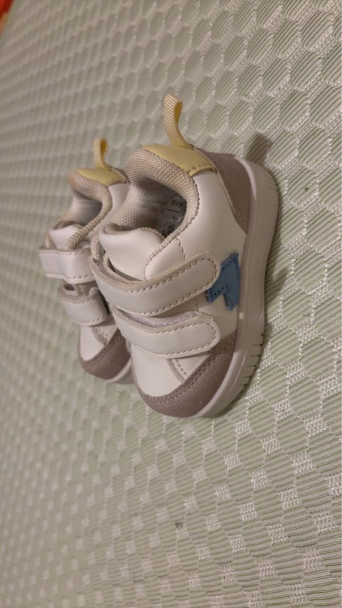 Chaussures - photo numéro 1
