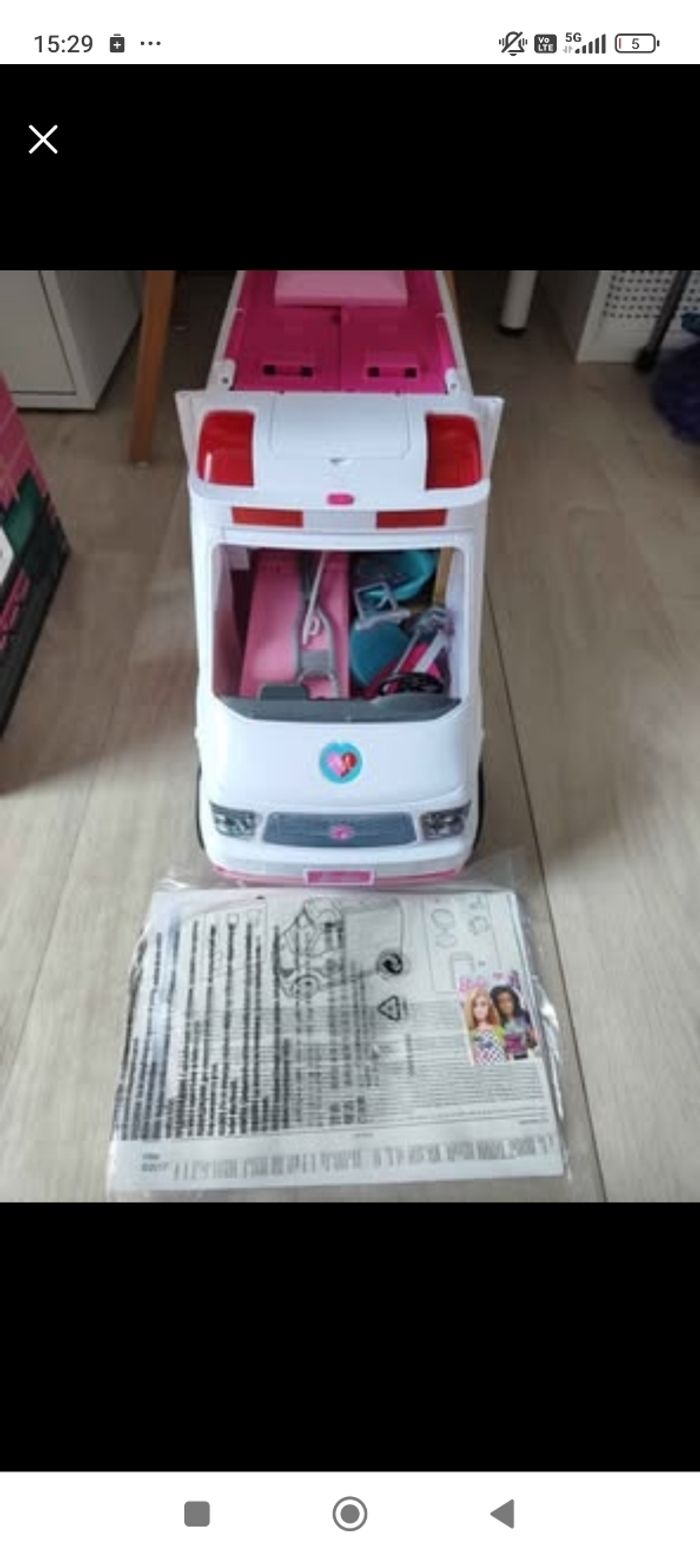 Barbie ambulance - photo numéro 2