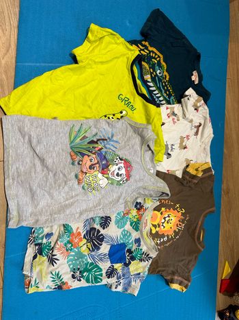 Lot de vêtements garçon