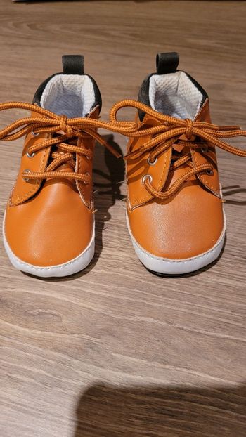 Chaussure bebe 3-6 mois