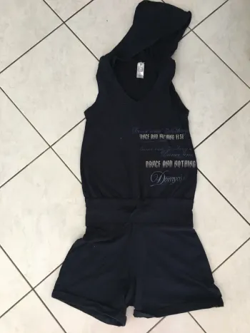 Combishort de danse bleu marine à capuche