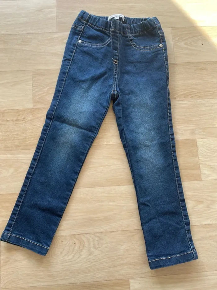 Jeans fille 5 ans - photo numéro 2