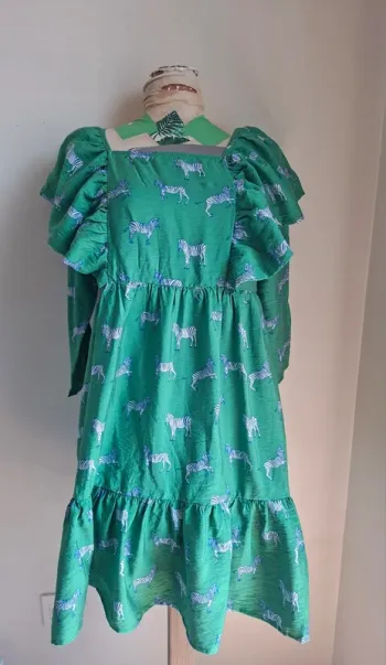 Robe verte à volants imprimé zèbre, Michelle Mcdowell, neuve, taille S