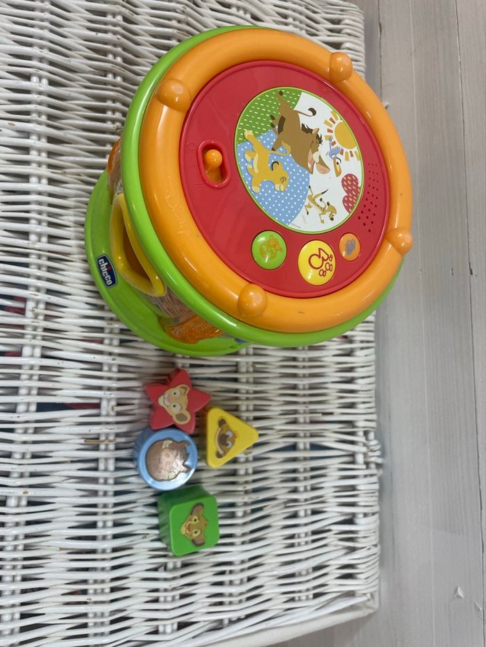 TAMBOUR MUSICAL À FORMES DISNEY BABY : LE ROI LION - photo numéro 2