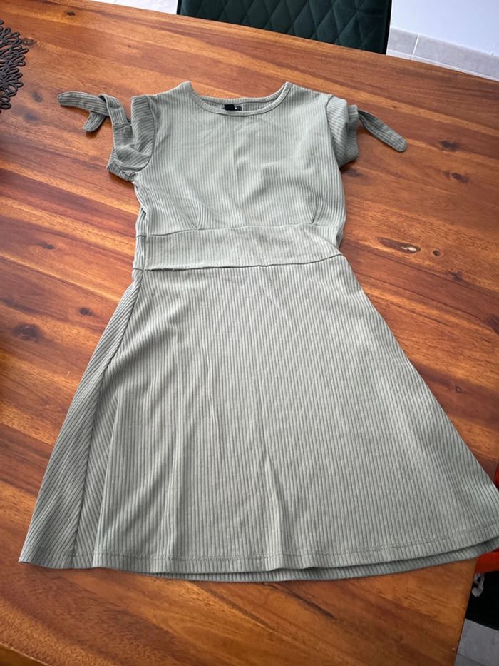 Robe kaki 8 ans