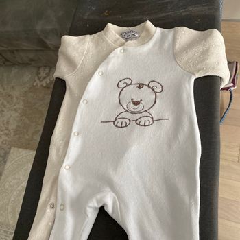 Pyjama grenouillère mixte blanc et beige taille 3 mois