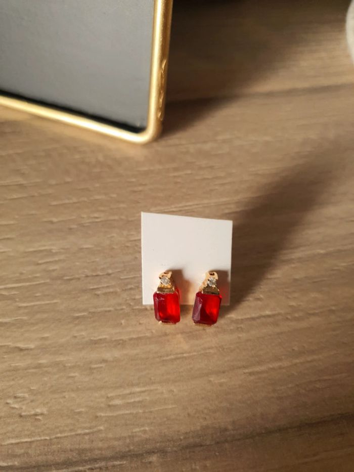 Neuf > Boucles d'oreilles clou Rouge/geenat - photo numéro 5