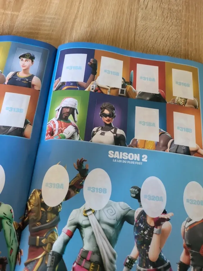 Album Panini Fortnite - photo numéro 17