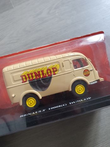 Miniature camion voiture Renault