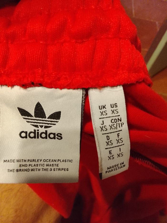 Jolie jogging adidas rouge xs - photo numéro 6