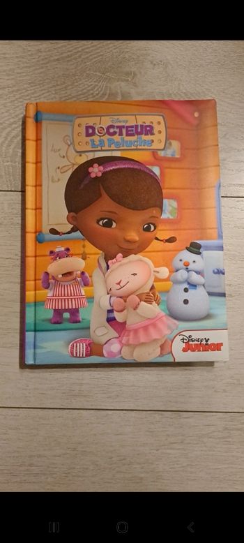 Livre Docteur la peluche