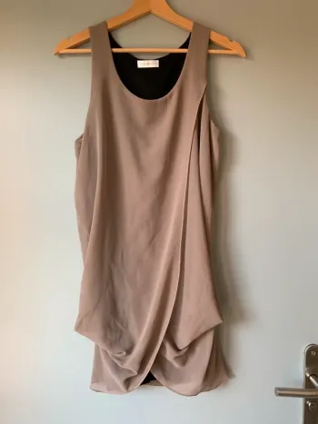 Robe courte