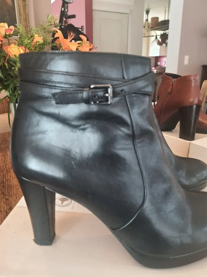 Jolie Bottine noir Clarks Kendra 41 1/2 - photo numéro 3