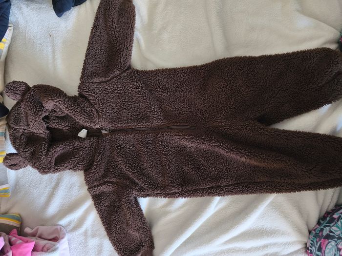 Lot pyjamas + bodies 23 mois / 1 soit 42 pieces - photo numéro 5