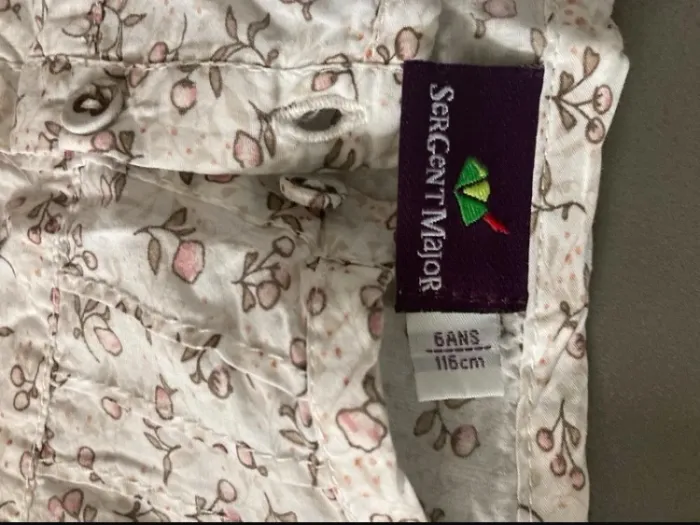 Robe sergent major 6 ans en très bon état - photo numéro 2