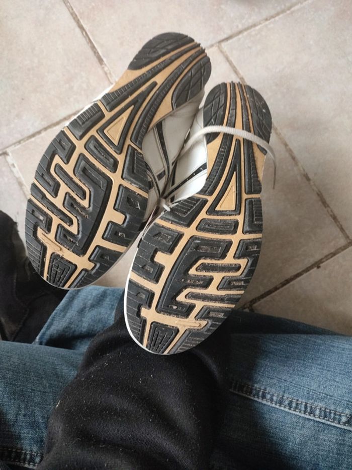Basket asics 42,5 - photo numéro 2