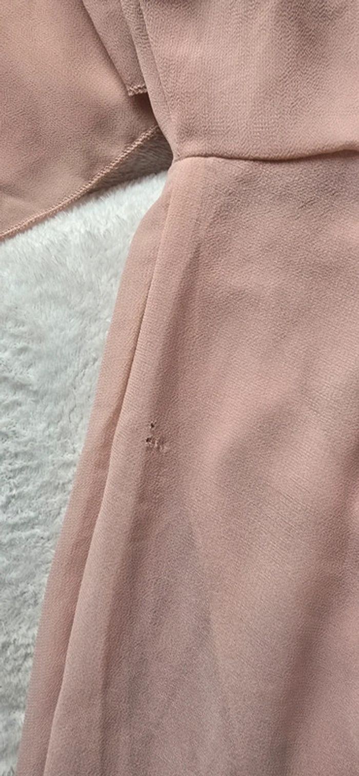 robe dégriffée rose poudré avec cape amovible Taille 36/S défauts - photo numéro 3