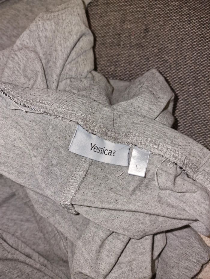 Legging gris grossesse 2 - photo numéro 4