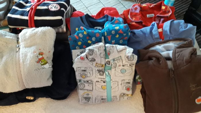 Lot vêtements bébé 18 mois - photo numéro 4