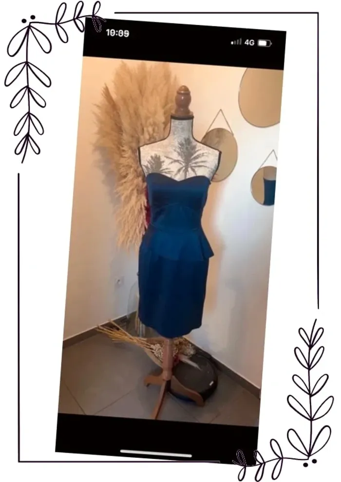 Robe bustier bleu satiné