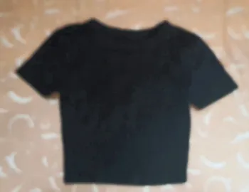 T-shirt court