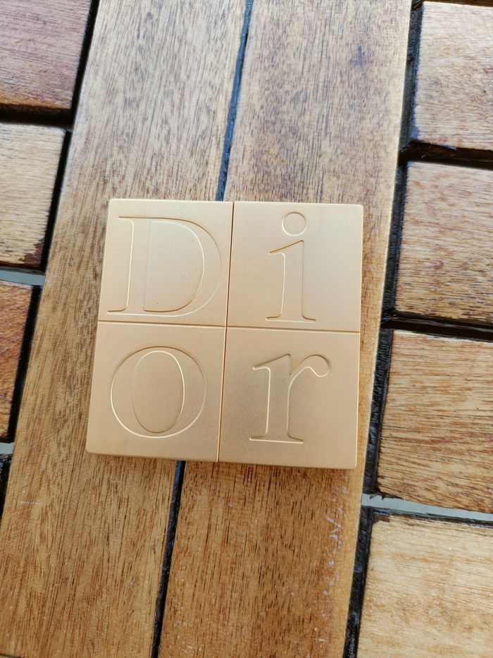 MIROIR DE POCHE DIOR ET SA PETITE POCHETTE MAQUILLAGE - photo numéro 2